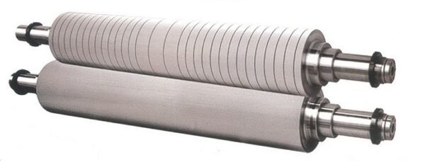 lô sóng carton trên dây chuyền sản xuất carton